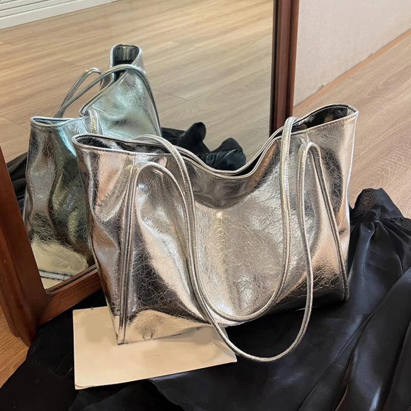 Large capacity womens handbag gold and silver soft leather shoulder bag er shopping bag top womens handbag 241204