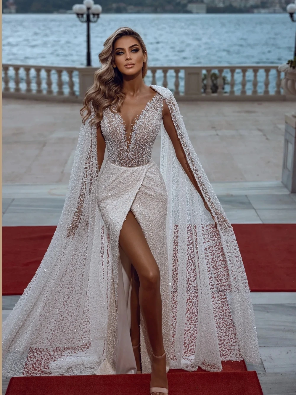 Fashion Deep V-neck Backless Wedding Dress Sparkly Sequins Beads Bride Robe Bridal Gown Customized Vestidos De Novia