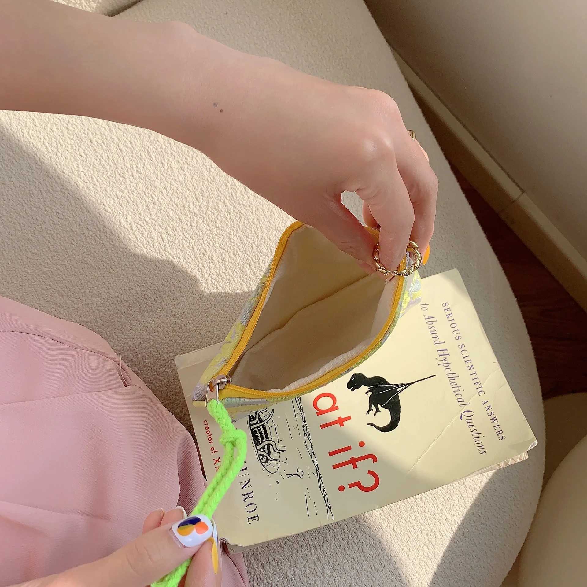 Kaii Floral Travel Coin Purse Lipstick Cosmetic Small Storage Bag Cute Women Makeup Handbags Wallet Organizer Pouch Card BagsXJ241206