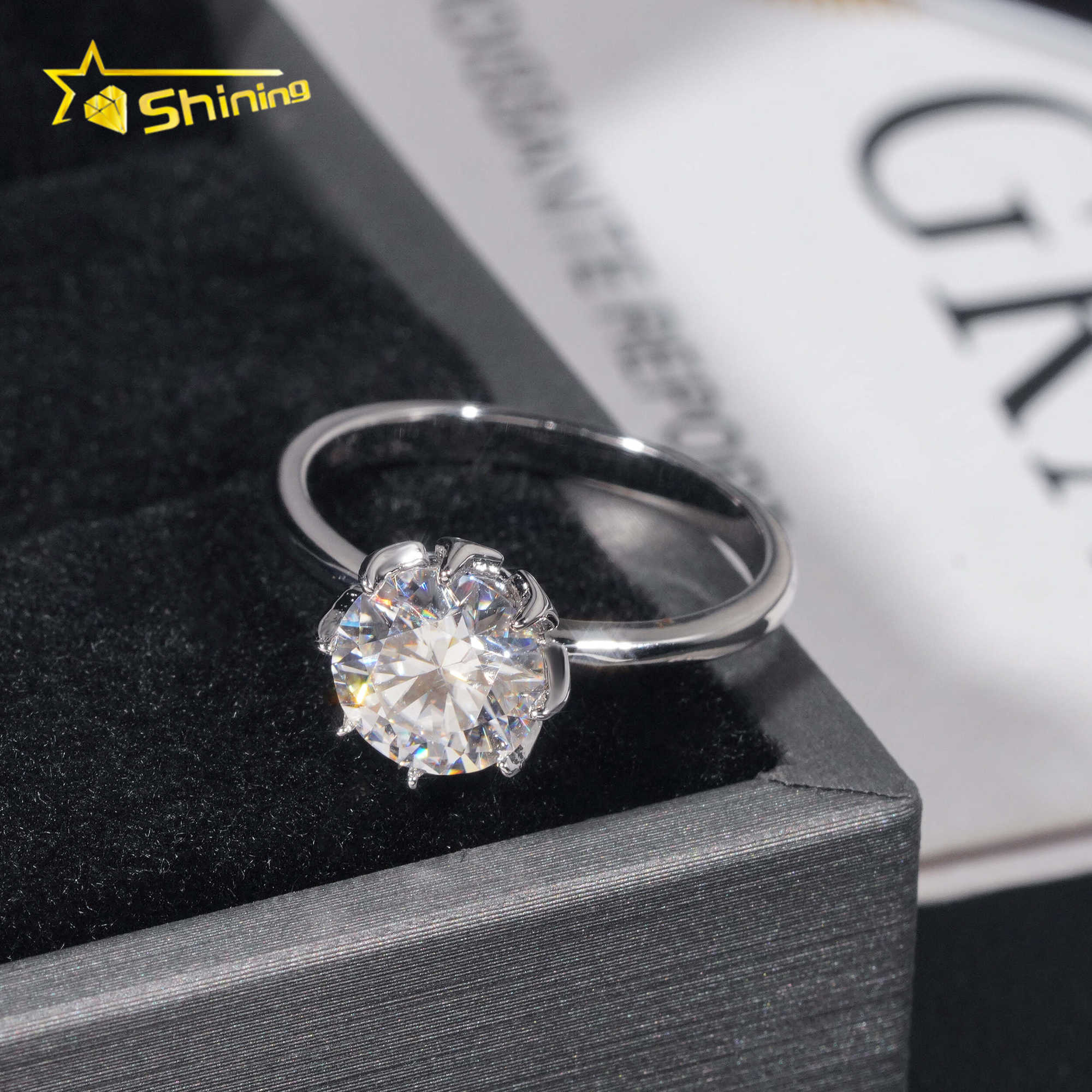 Wholesale Price 925 Silver Simple 6 Claws 2ct D VVS Round Moissanite Ring Custom Rings For Women Fine Wedding Ring