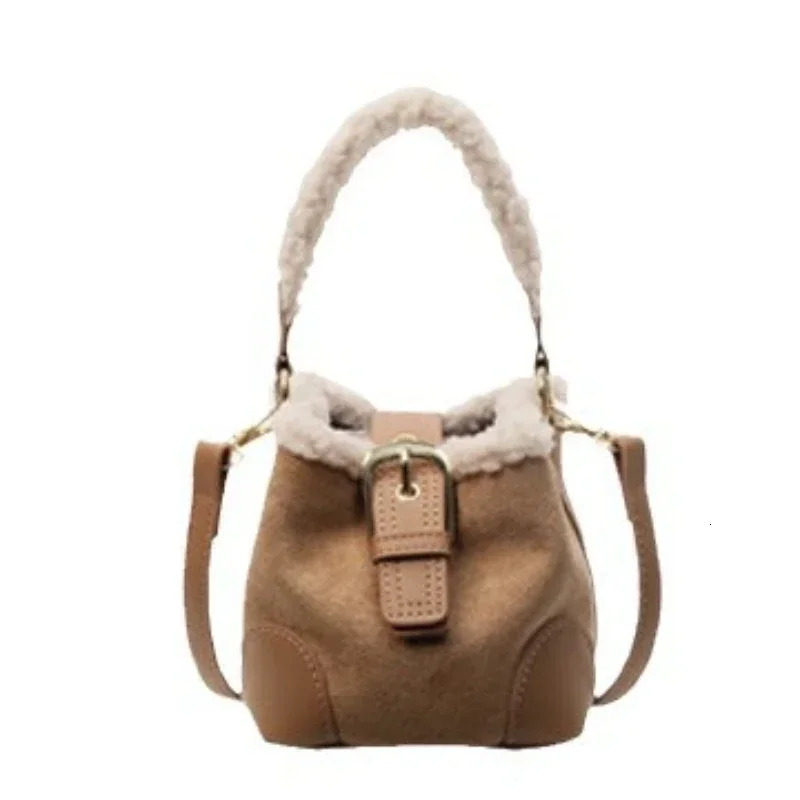 New Crossbody Women s One Shoulder Casual Retro Bag Multi functional Plush Designer Bag Wallet and Handbag bag