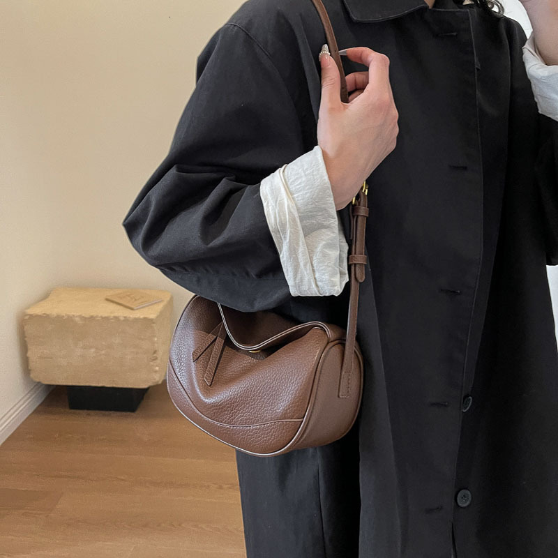 Bag For Women 2024 Autumn And Winter New Crossbody Casual Small Sports Shoulder Bag, Class Commuting Dumpling Bag