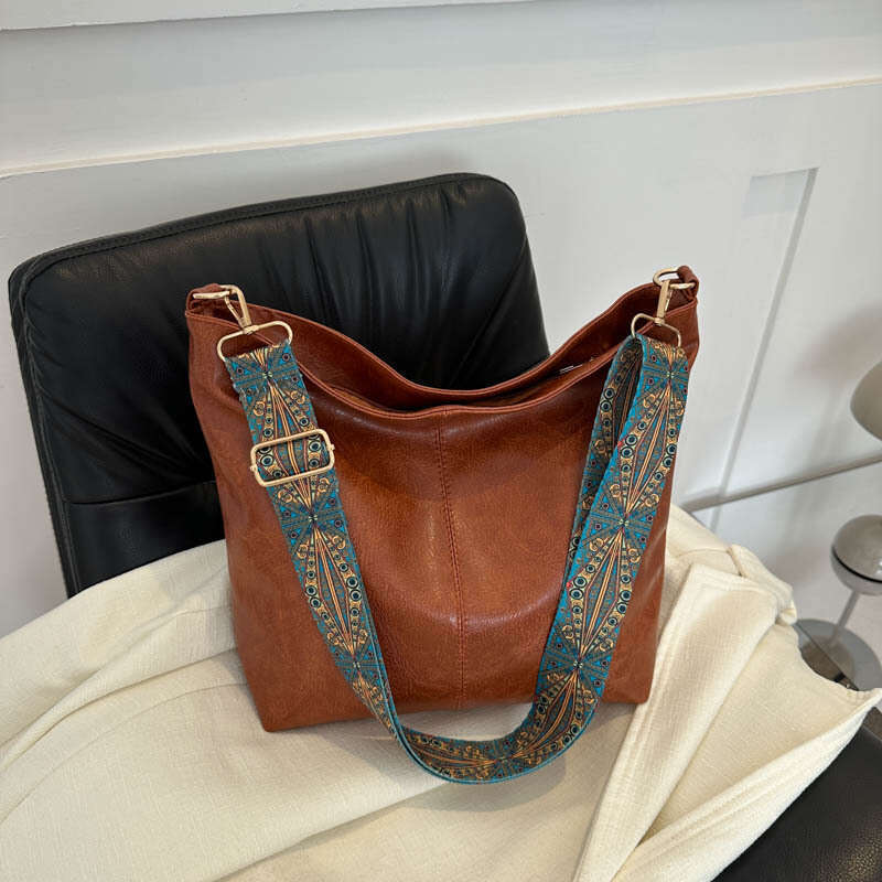 Large Capacity For Women In Spring And Summer, Retro Broadband Single Shoulder Crossbody Bag, High-End Texture Commuting Bucket Bag B2