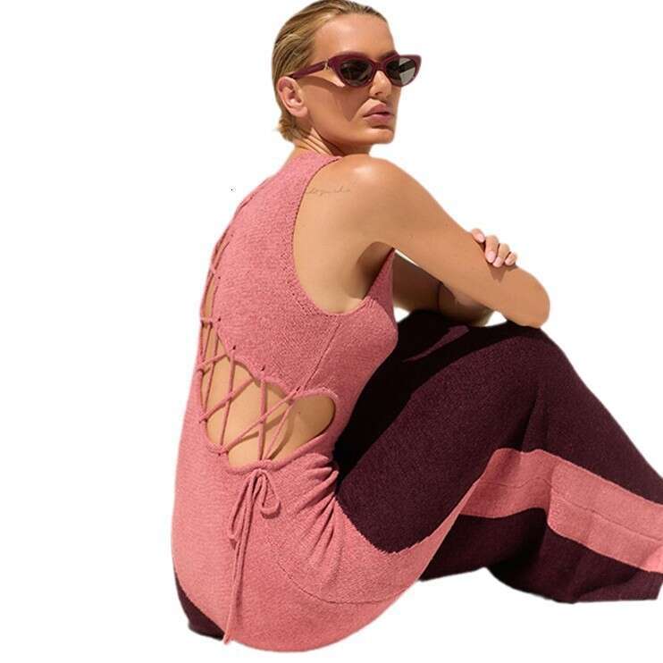 New products for 2025 European and American dresses, women's solid color sexy knitted beach bikini swimsuit, cover up, sun protection clothing, 2