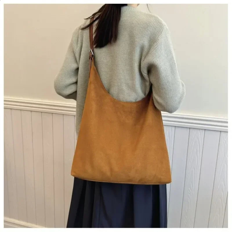 Casual Solid Interior Compartment Tote Bags Large Capacity 2025 High Quality Bags for Women Fashion Zipper Pu Womens Handbags 241205