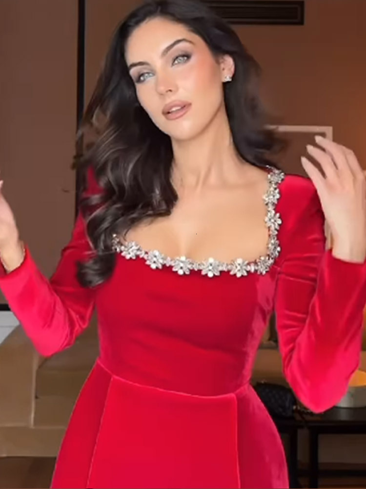Solid Square Collar Long Sleeve Veet Gown Elegant High Waist A-E Beaded Dresses New Lady Christmas Evening Party Vestidos