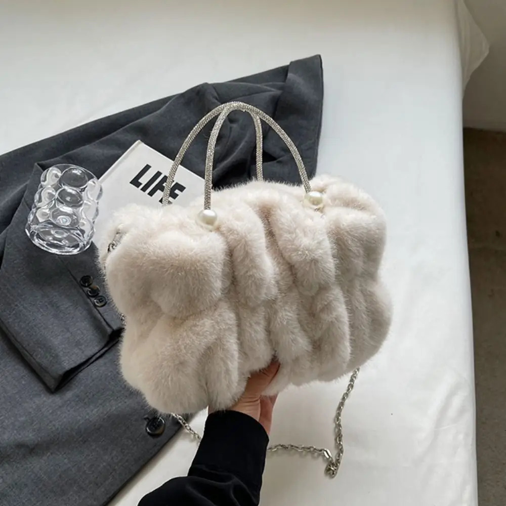 Korean Style Women Plush Shoulder Bag Chain Soft Winter Fluffy Handbag Solid Color Exquisite Faux Fur Crossbody Bag Women 241206