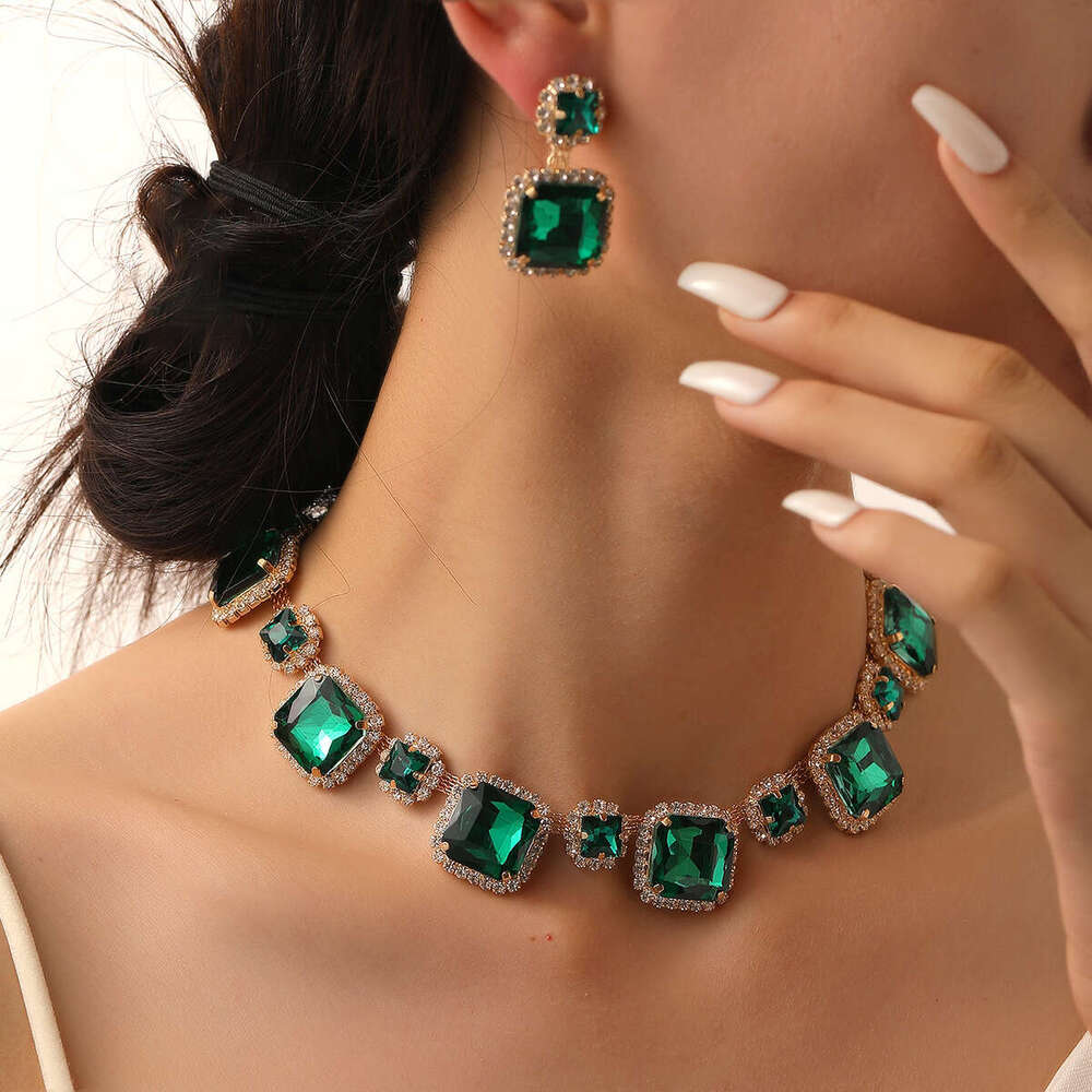 2025 New Exaggerated Water Dia Green Red White Earring Necklace Set