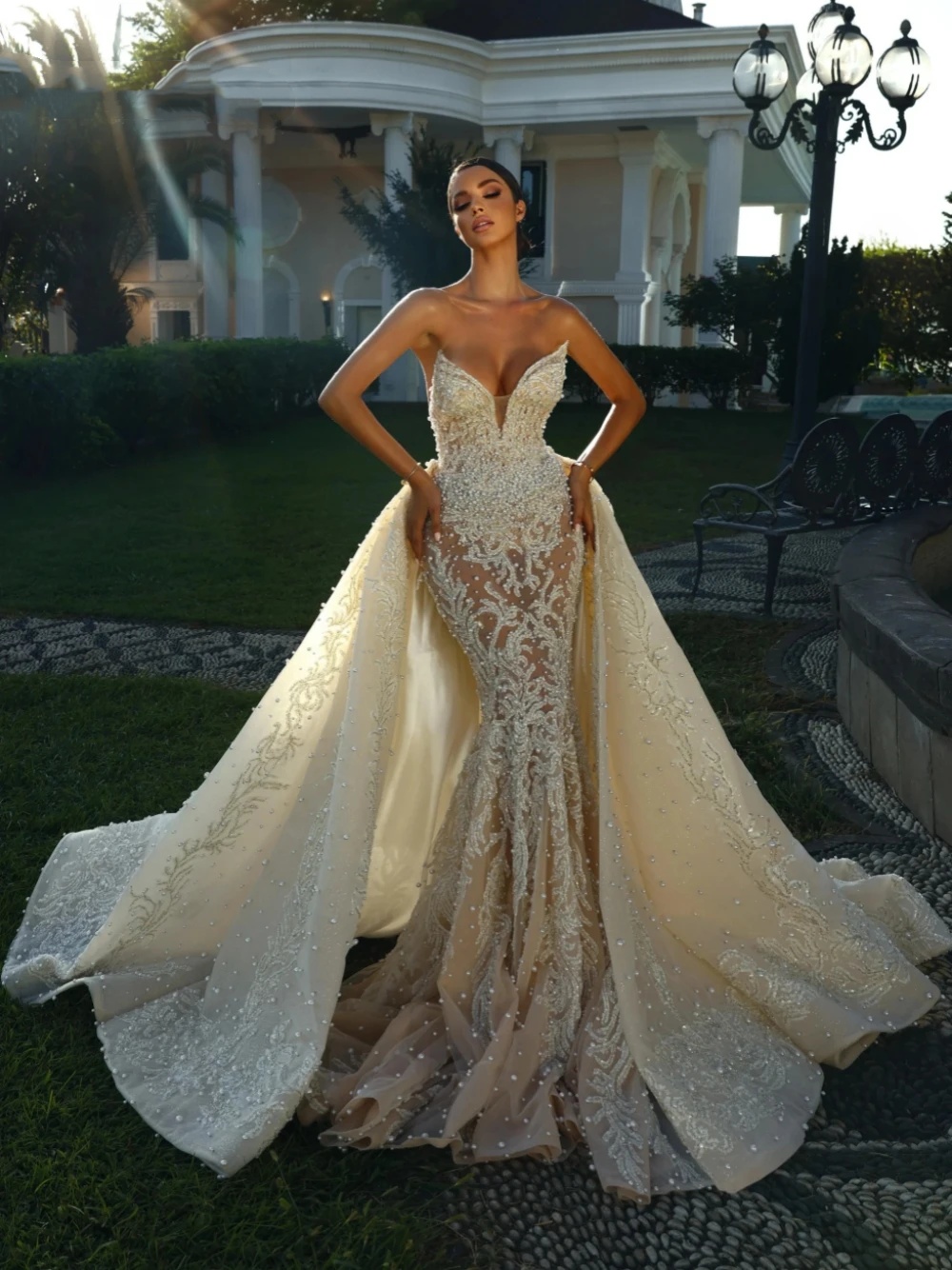 Exqusite V-neck Backless Dress Sparkly Sequins Beads Wedding Gown Pearls Mermaid Long Bride Robe Vestido De Novia