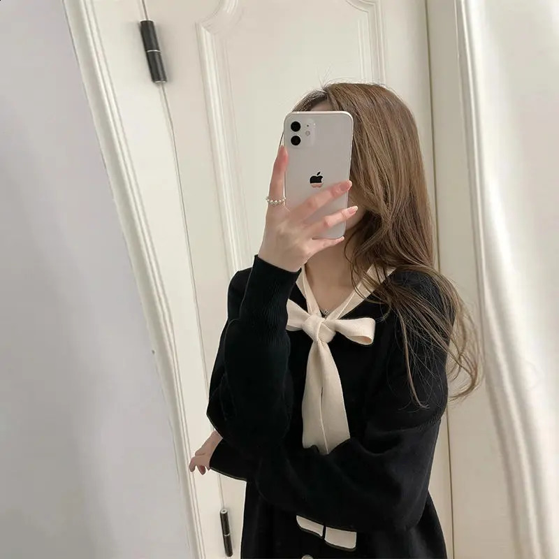 Red Sweet Battle Robe Knitted Dress Spring and Autumn Womens Gentle Style Small Man Paired with Coat Woolen 241205