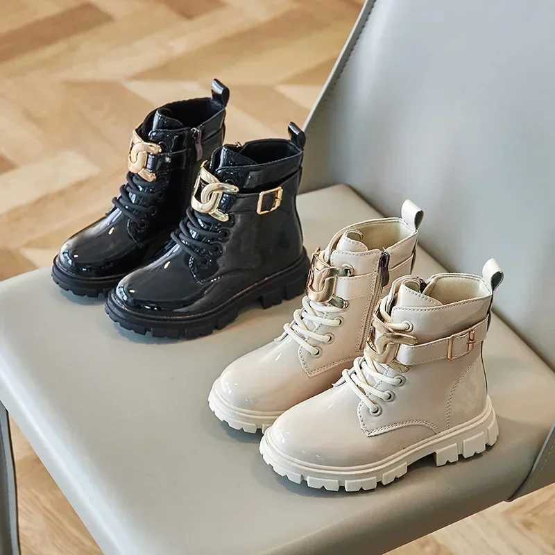 New Children Casual Shoes Kids Fashion Girls Ankle Boots Chains Glossy Non-slip Versatile Simple Side Zipper Catwalk Shoes PUXJ241206