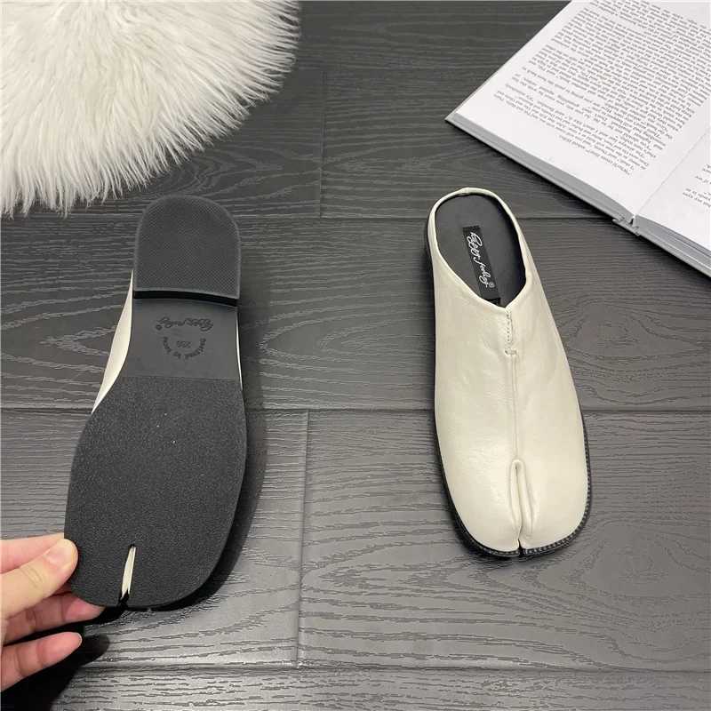 New Fi Tabi Ninja Flats Leather Split Toe New Flat Wan Cozy Loafers Fem Casual Low H Ladies Hot Mler Shoes Y241205