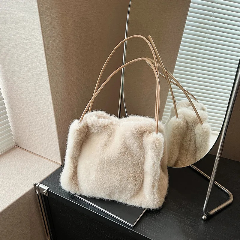 Korean Ins Trendy Plush Bag Womens Winter Fashionable Large-capacity Plush Tote Bag Shoulder Womens Bag 241206