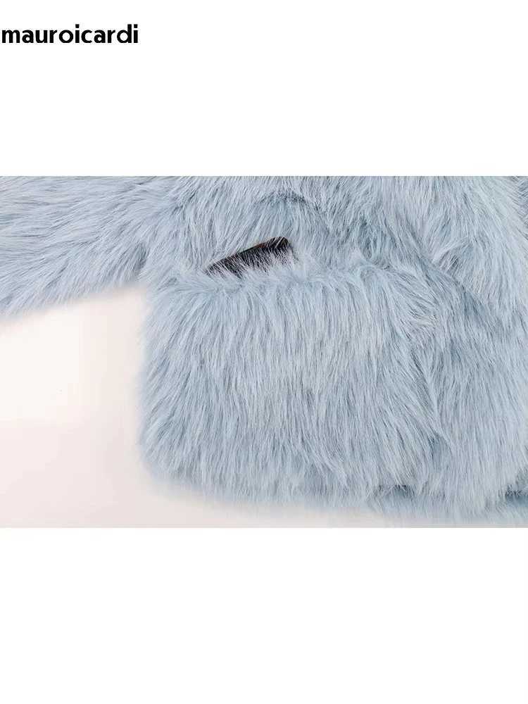 Mauroicardi Winter Short Oversized Hairy Soft Thick Warm Black Faux Fur Coat Women Loose Luxury Blue White Pink Fluffy JacketXJ241206