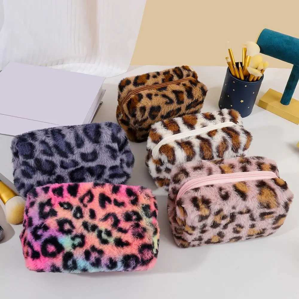 Leopard Print Makeup Bag High-quality Large Capacity Zipper Toiletry Bag Portable Plush Travel OrganizerXJ241206