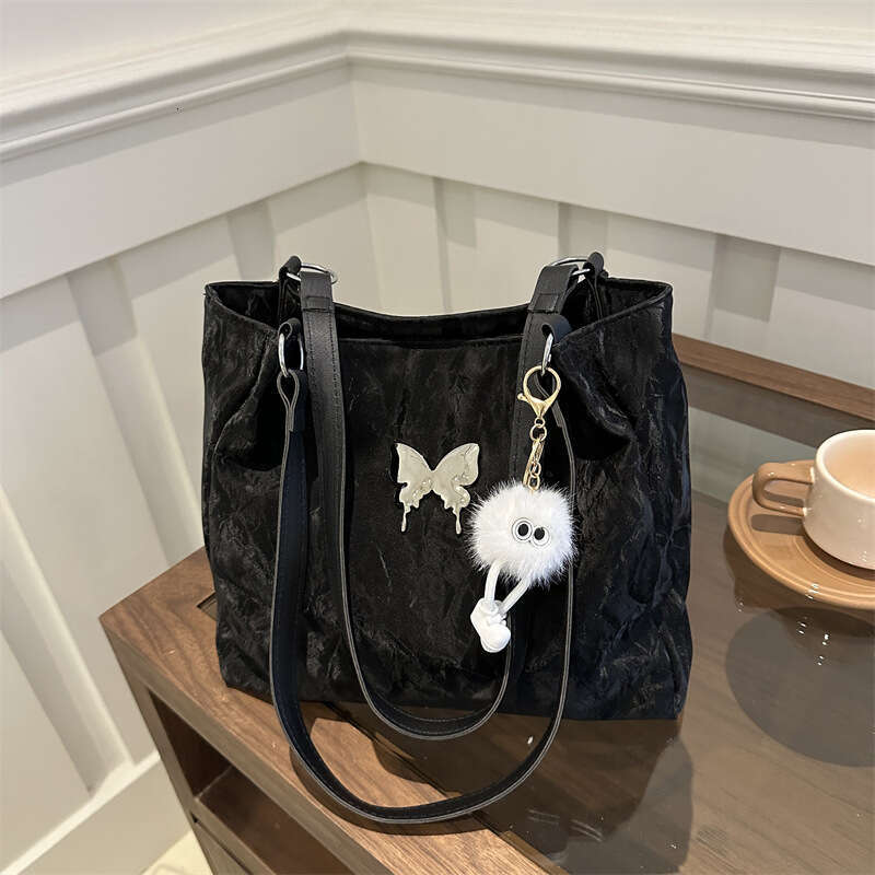 New Women's Soft Leather Large Capacity Tote With A Niche Feel, College Students' Shoulder Bag For Class, Fashionable Quality, Classic B3