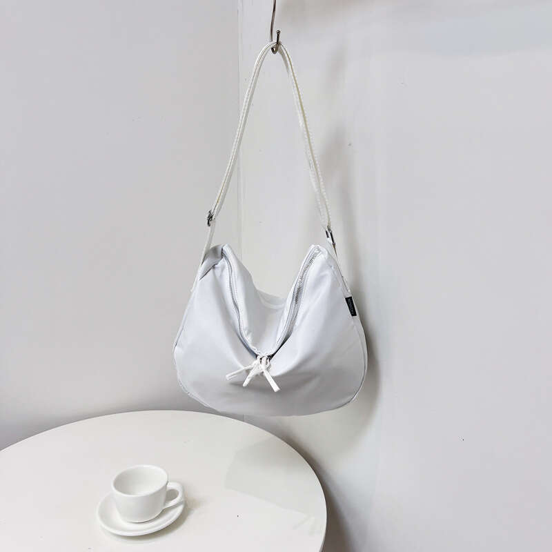 Summer New Bag For Women, Large Capacity Casual Versatile Canvas High-End Sensory Communication, Crossbody Tote Bag, Fashionable Quality, Classic B1