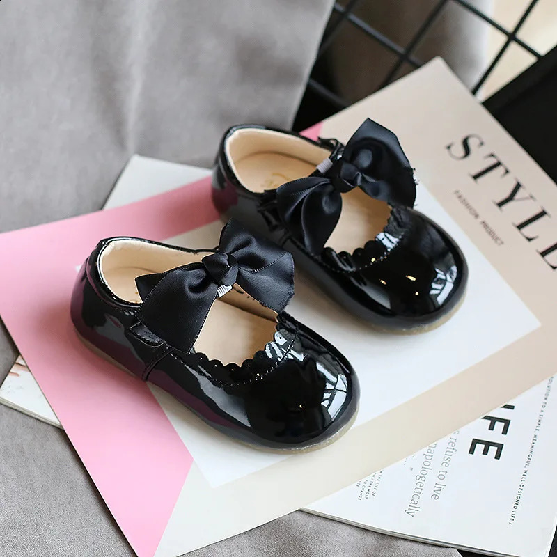 Toddlers Girls Shoes Childrens Flats PU Patent Leather Kids Dress Shoes Soft Cute Princess Sweet With Butterfly-knot Bowtie 241206
