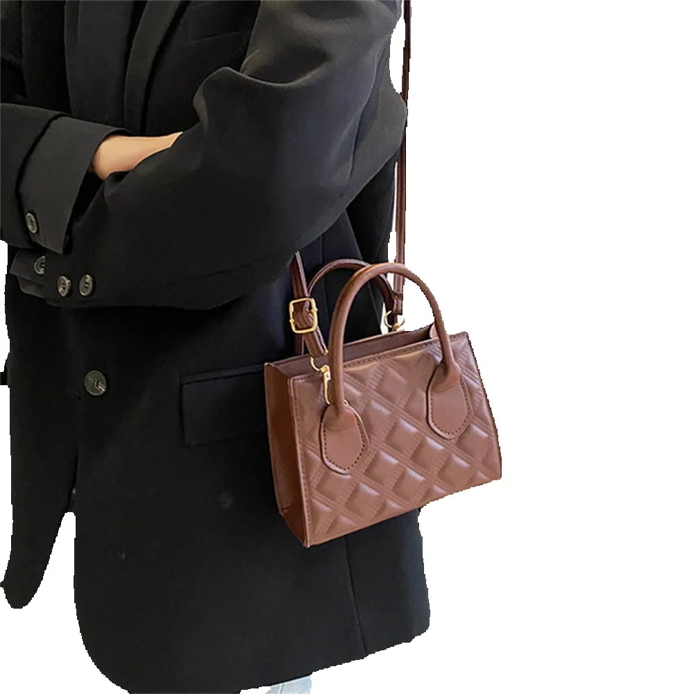 Trendy Fashionable Shoulder Leather Women Bags Color ing Messenger Personality Square Bag Purse Handbag Clutches bag