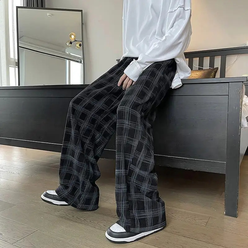 Vintage Plaid Trend Straight Pants Spring Autumn Elastic Waist Loose Casual Wide Leg Sports Fashion Korean Men Clothes 241205