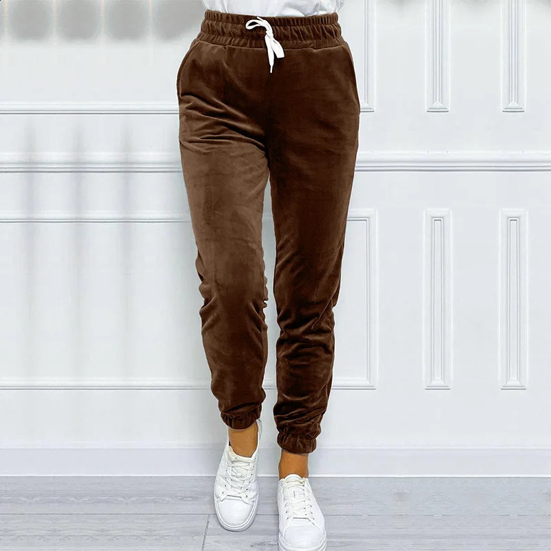 Solid color brushed velvet jogging pants suitable for casual pants in autumn and winter womens clothing 241202