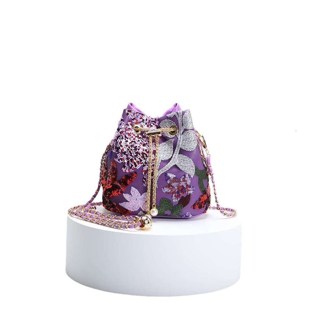 New Chinese style bucket bag, women's new heavy craft mesh embroidery flower sequin chain crossbody bag