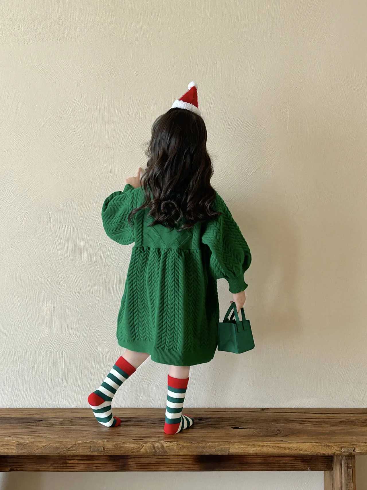 Baby Girls Dress Knitted Long Sleeve Solid Fashion 2024 Winter New Korean Sle Childrens Keep Warm DressXJ241206