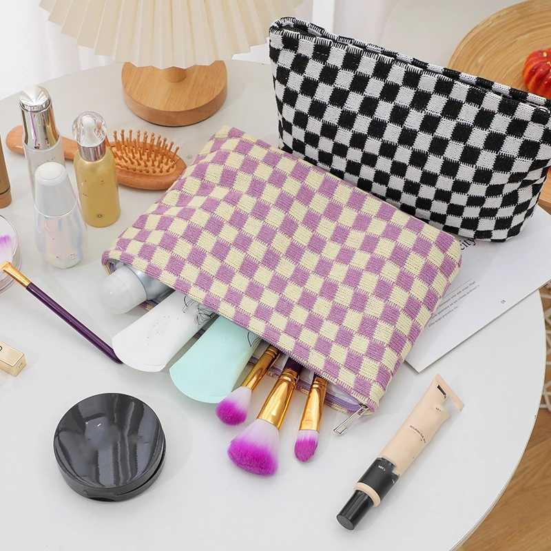 Makeup Bag Checkered Cosmetic Bag Travel Toiletry Bag Organizer Cute Makeup Brushes Ahetic Accessories Storage Bag for WomenXJ241206