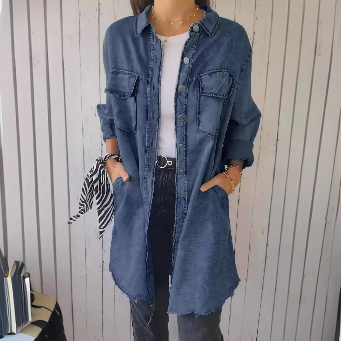 Womens denim jacket with lapel and slim fit mid blue jeans length shirt elegant stitching single chest long sleeved 2024 241206