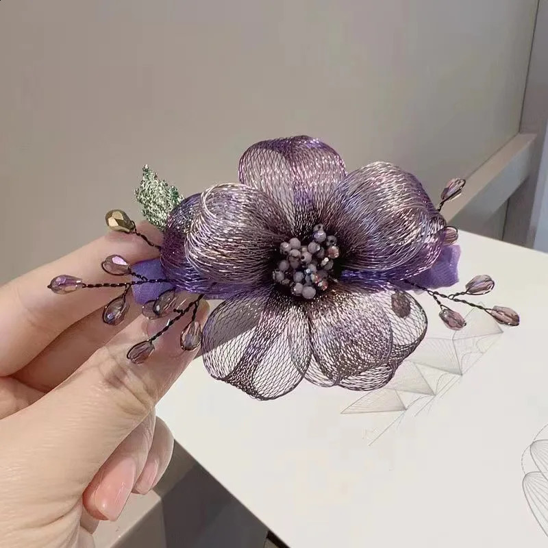 Fashionable and elegant womens floral hair accessories copper wire womens spring clip headwear bridal jewelry gifts 241205