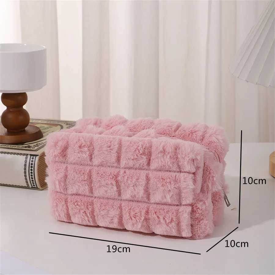 Cute Plush Travel Cosmetic Lipstick Brush Storage Bag Toiletry Kit Women Kaii Makeup Handbags Organizer Pouch Bags Pencil CaseXJ241206