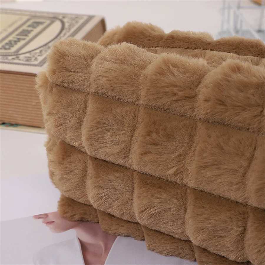 Cute Plush Travel Cosmetic Lipstick Brush Storage Bag Toiletry Kit Women Kaii Makeup Handbags Organizer Pouch Bags Pencil CaseXJ241206