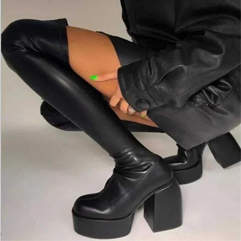 High Quality Platform foot boots Wen pump chain foot boots designer knee high temperature boots trend thick high boots black Gothic shoes T241206
