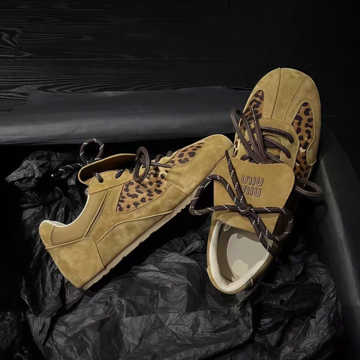 Versatile Small Niche Style Women's Trainer Shoes Featuring Unique Leopard Print