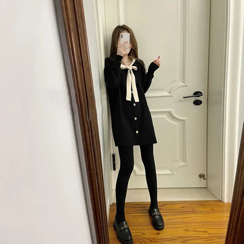 Red Sweet Battle Robe Knitted Dress Spring and Autumn Womens Gentle Style Small Man Paired with Coat Woolen 241205