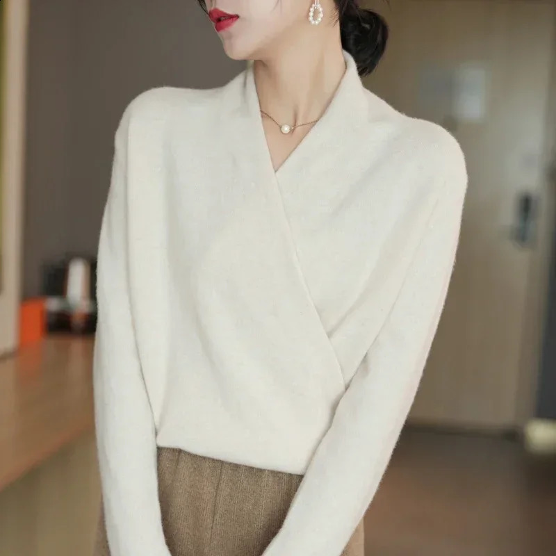 Wool Sweater Knitted Pullover Women Autumn Winter Clothes Cashmere Tricots Casual Versatile Loose VNeck Warm Fashion Knit Tops 241203