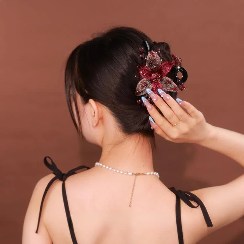 Elegant copper floral bridal hair clip womens hair accessories zircon shark clip headwear clip mothers headwear 241205