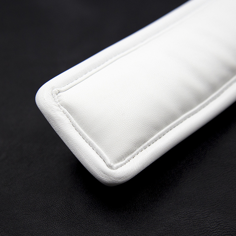 SM adult sex toys with white leather, PU edging, sponge neck cover, chain traction, adult pet products, toys