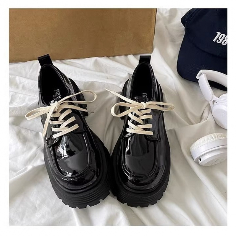 Chic Japanese Influenced Women's Retro Lace Up Booties in Black - Versatile Fashion Shoe for A/W 2024 Collection