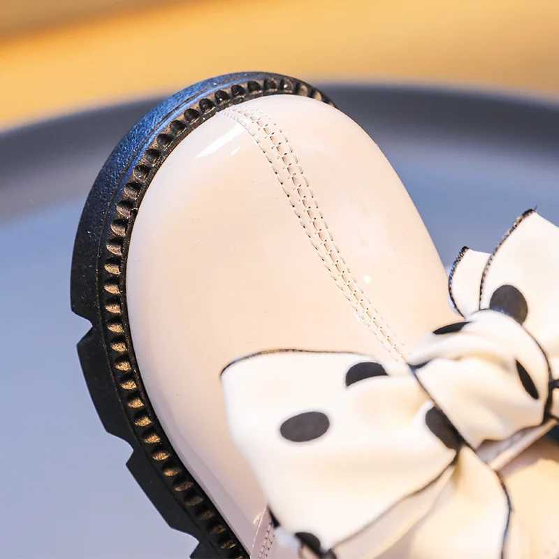 Autumn Girls Boots New Versatile Winter Boot Fashion Trend Girl Shoes Soft Soled Anti Slip Ankle Boot Bow Princess Child ShoesXJ241206