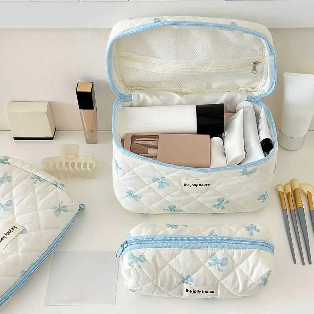 Cosmetic Bag White Bow Makeup Bag Small Fresh And Cute Student Portable Storage Bag Toiletry Bag Large Capacity Bag QuiltedXJ241206