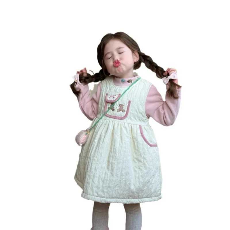 Korean Autumn Winter Childrens Girls 2PCS Clothes Set Bear Clip Cotton Sleeveless Dress Versatile Fleece Base Shirt SuitXJ241206