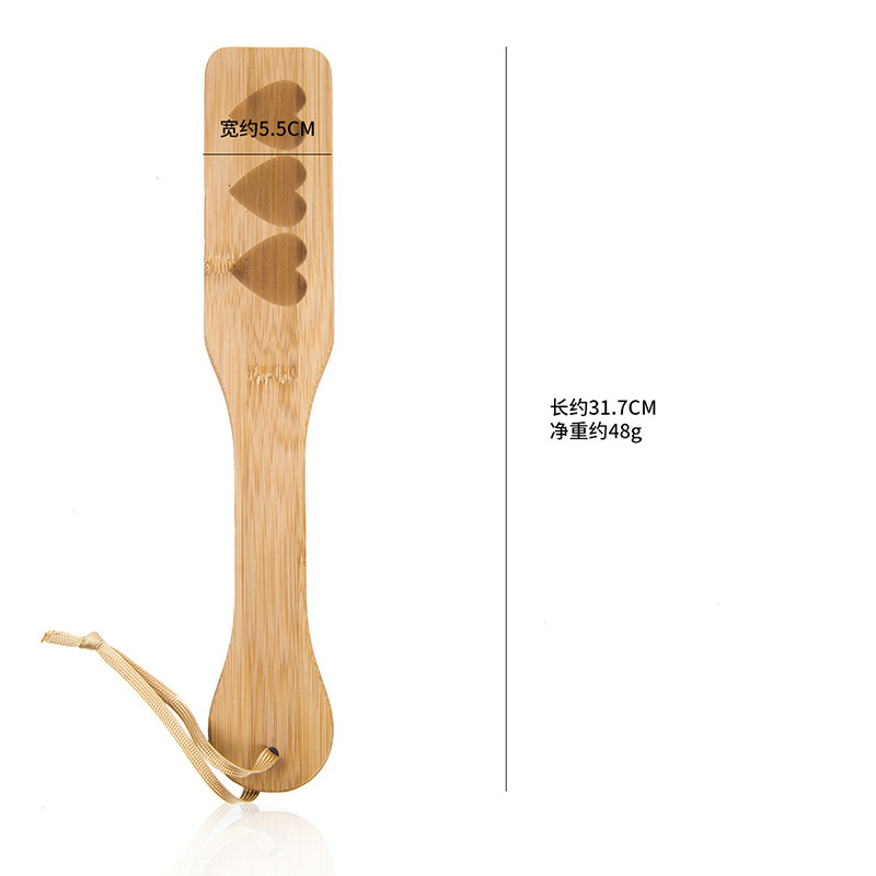 Foreign trade manufacturer SM adult products in stock heart-shaped hand clapper, easy to carry, spanking long strip LOVE bamboo clapper