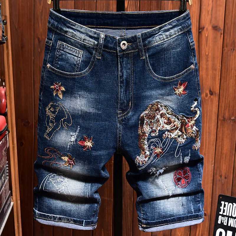 Summer 2024 New Fashion Trend Embroidered Cotton Jeans Mens Casual Loose Comfortable Straight Leg High Quality Denim ShortsXJ241206