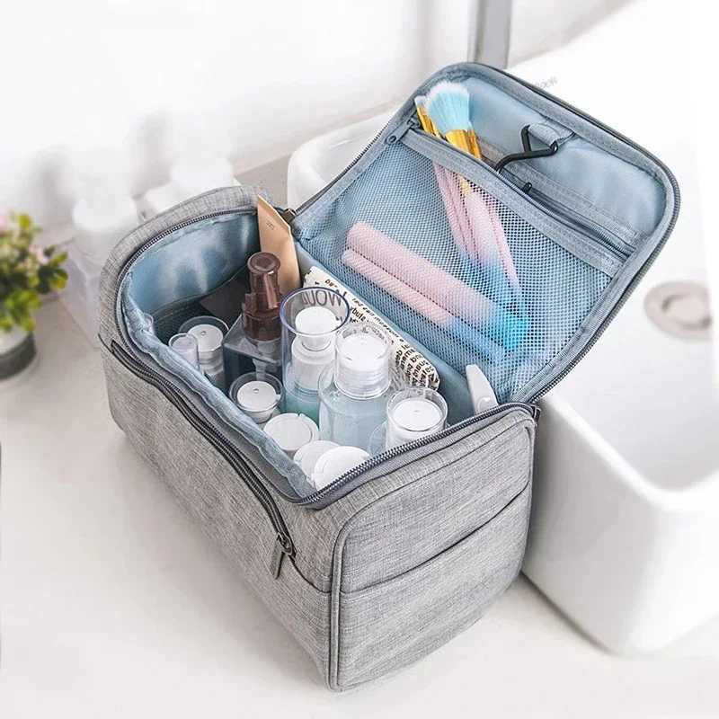 2022 Waterproof Hook Up for Women Cosmetic Bag Travel Organizer Men Makeup Bag Make Up Case Bathroom Toiletry Pouch W NeceserXJ241206