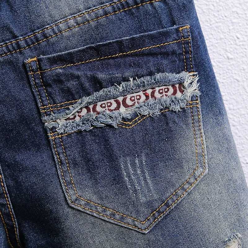 2024 Summer Jeans Mens Flip Denim Shorts New Worn Hole Patch Vintage Young Design Fashion Ruined Plus Size Summer PantsXJ241206