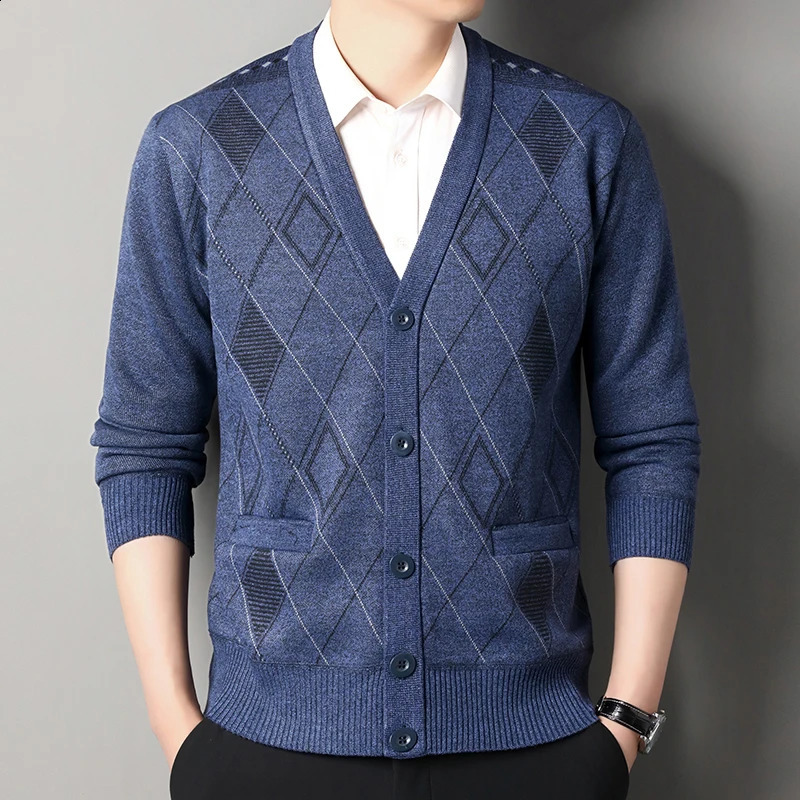 Mens casual cardigan V-neck sweater Mens autumn and winter clothing Button knitted cardigan Mens knitted sweater 241205