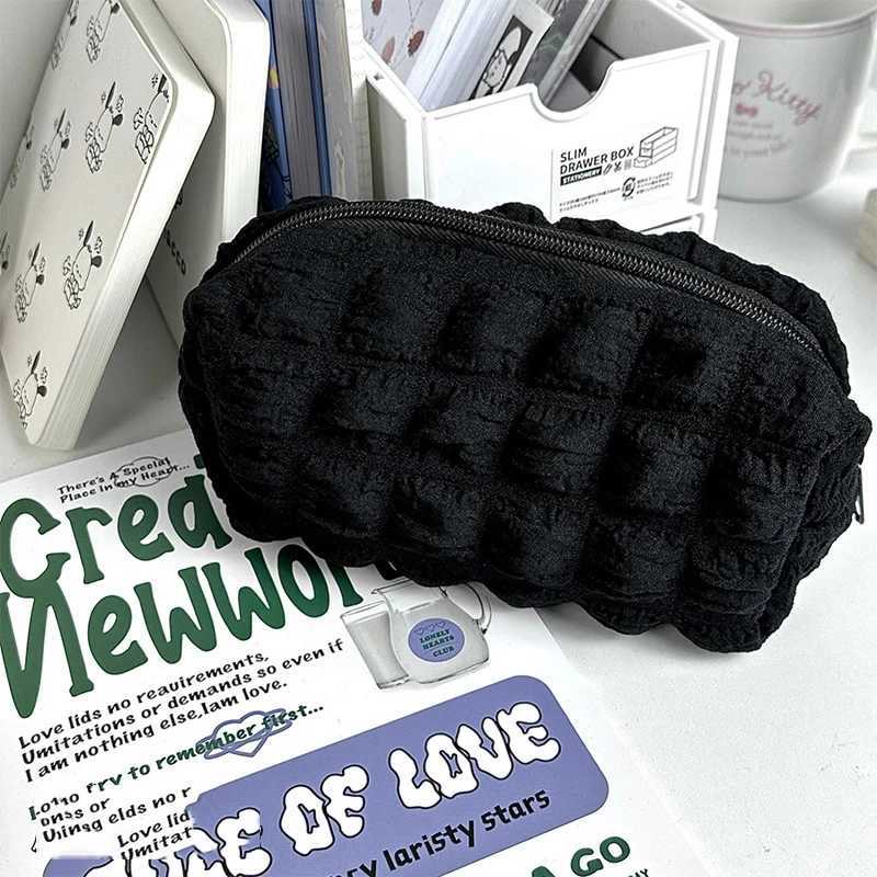 Puffs Cute Zipper Makeup Bag Korean Stationery Pen Box Large Capacity Womens Travel Makeup Bag Wing BagXJ250415