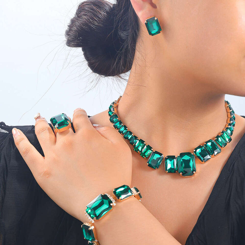Exaggerated heavy industry rhie block necklace, earrings, bracelet set, stylish and versatile accessory design