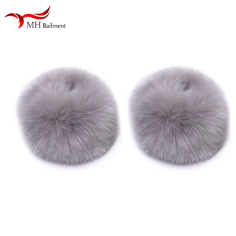 2024 Winter Fashion Black Fox Fur Cuffs Womens Fox Fur Cuffs Womens Bracelets Wristbands Warm Arms M1 241206